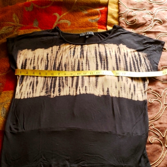 top - Picture 3 of 7